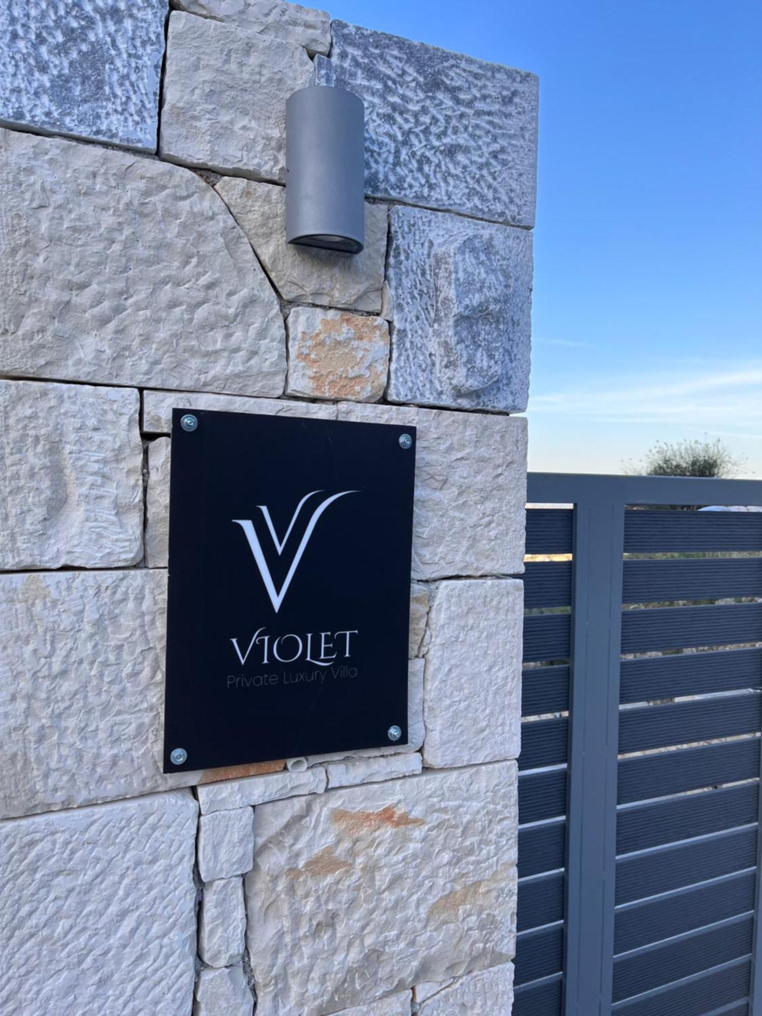 Violet Private Stone Villa Lagopodhon ภายนอก รูปภาพ